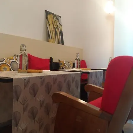 住宿加早餐酒店 Maneo